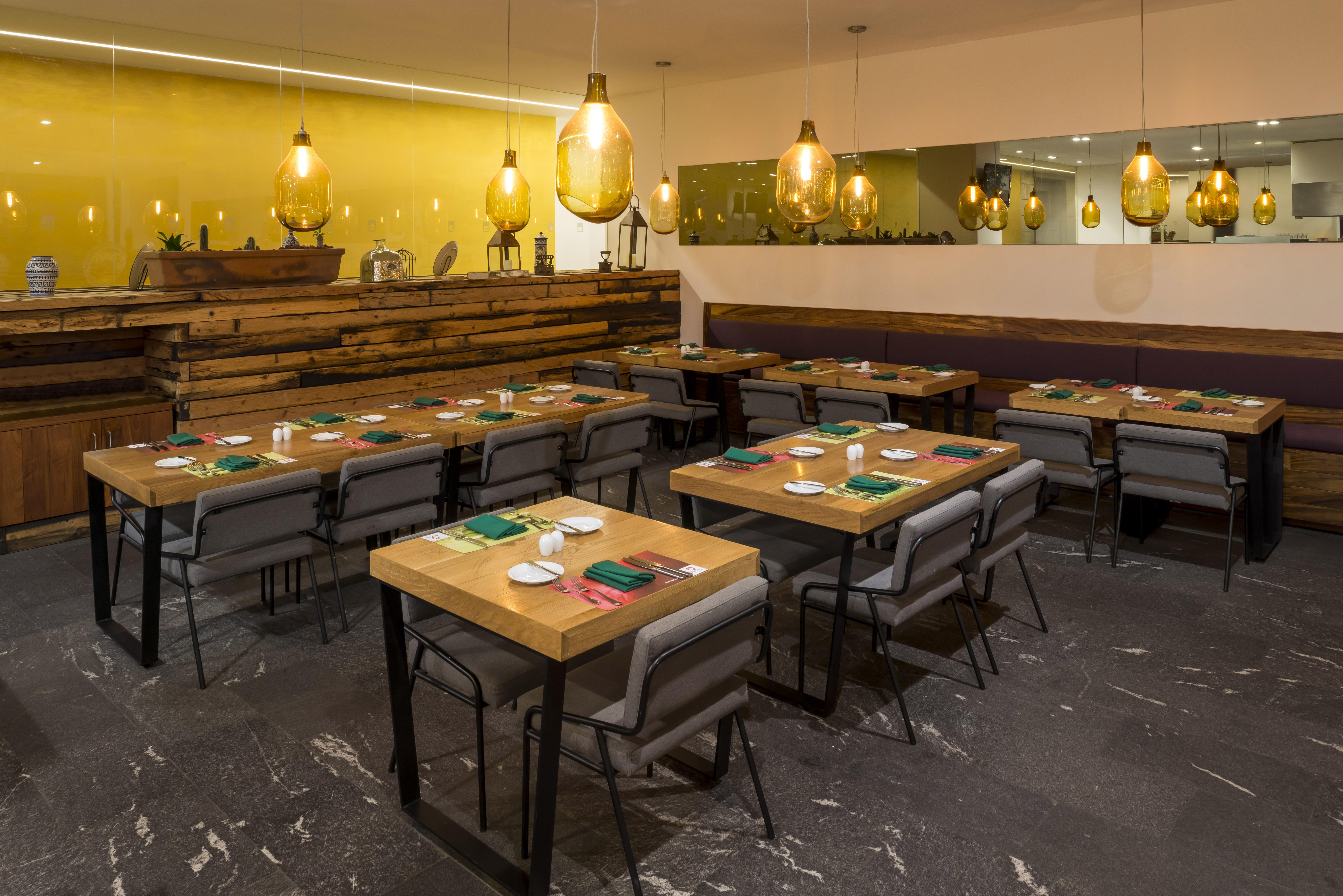 Camino Real Puebla Angelopolis Hotell Exteriör bild Restaurant interior