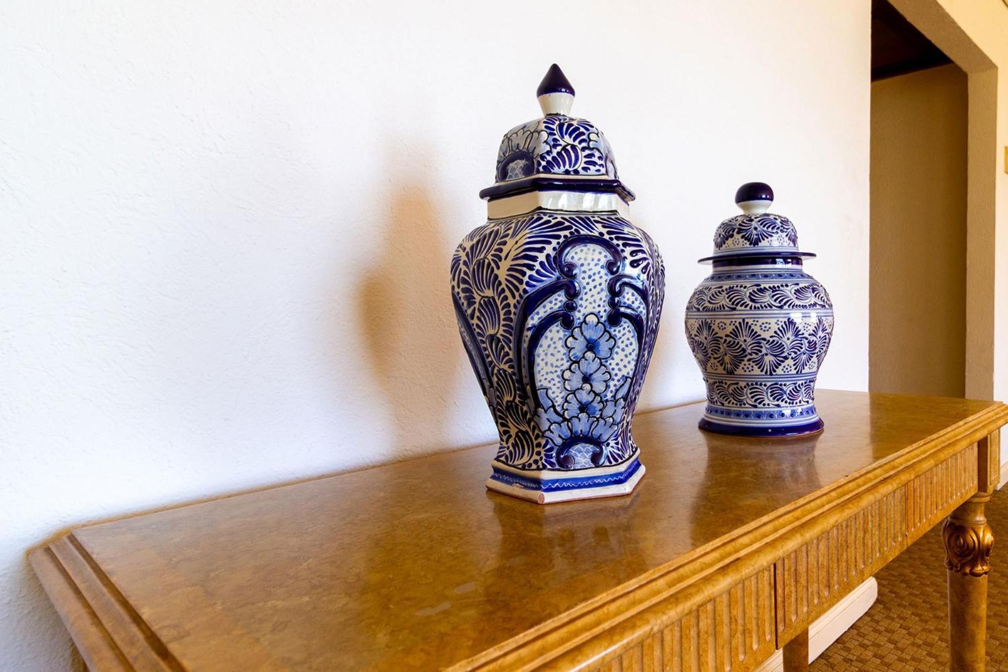 Camino Real Puebla Angelopolis Hotell Exteriör bild Two ginger jars